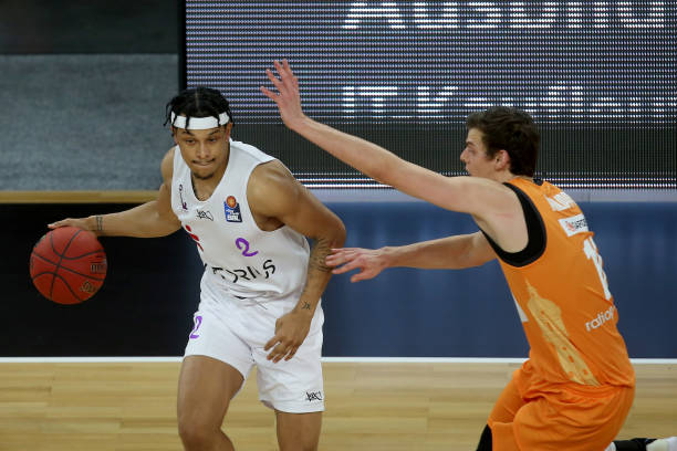 级的乒乓球 级的乒乓球