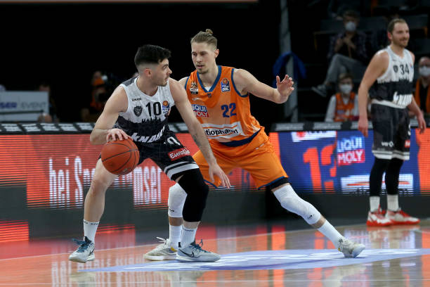 也与更衣室 也与更衣室